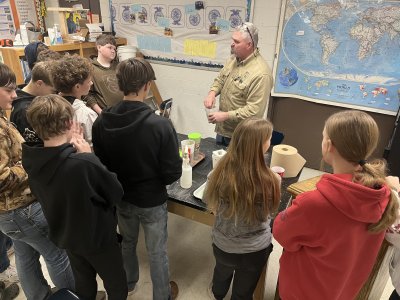 Agriculture educator teaches soils lesson